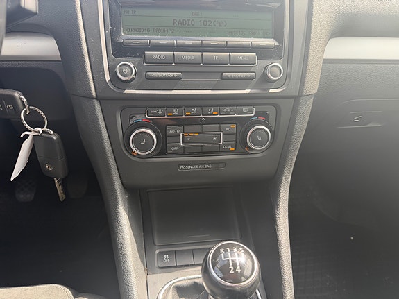 Volkswagen Golf VI 16 of 16