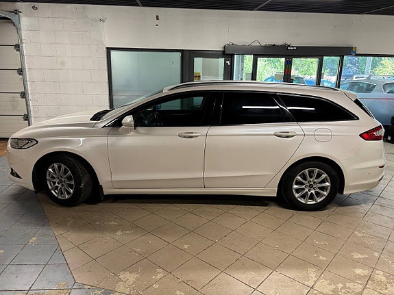 Ford Mondeo 2 of 5