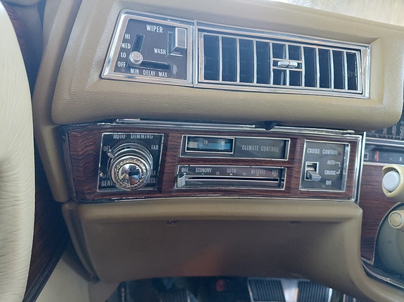 Cadillac Eldorado Biarritz 22 of 23