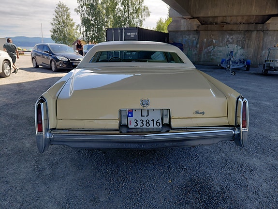 Cadillac Eldorado Biarritz 8 of 23