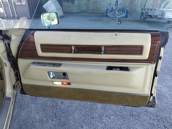Cadillac Eldorado Biarritz 16 of 23