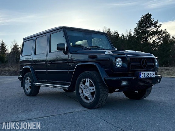 Mercedes-Benz Geländewagen 3 of 5