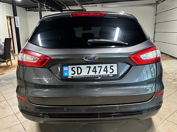 Ford Mondeo 4 of 5