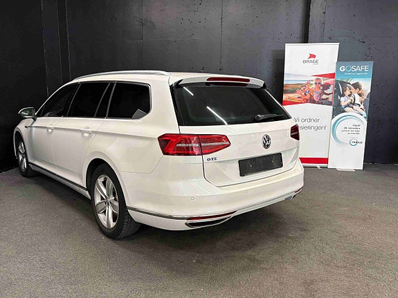 Volkswagen Passat 5 of 5