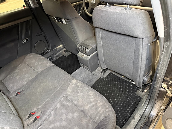 Opel Vectra 26 of 30