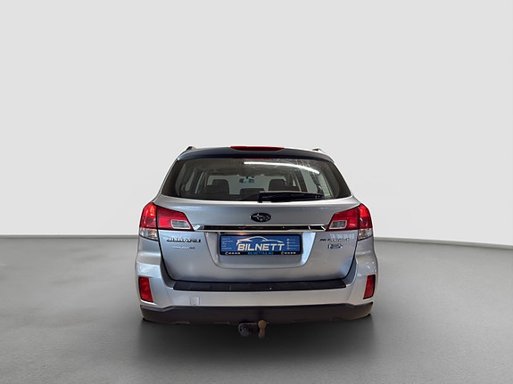 Subaru Outback 6 of 30