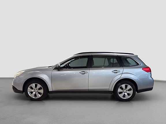 Subaru Outback 10 of 30