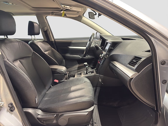 Subaru Outback 16 of 30