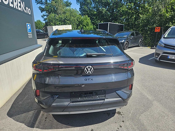 Volkswagen ID.4 GTX 4 of 5