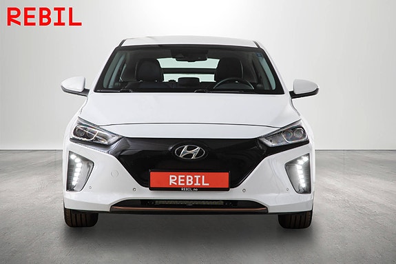 Hyundai IONIQ 3 of 5