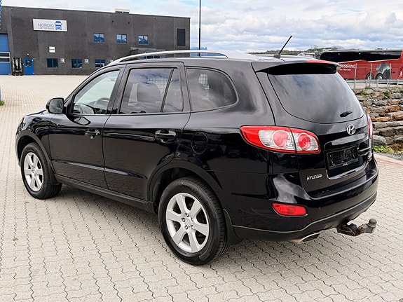 Hyundai Santa Fe 4 of 5