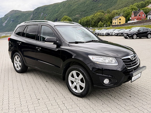 Hyundai Santa Fe 2 of 5