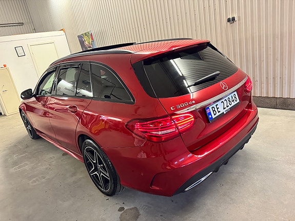 Mercedes-Benz C300 de 9 of 30