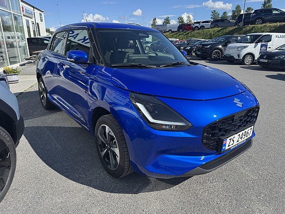 Suzuki Swift 2 of 5