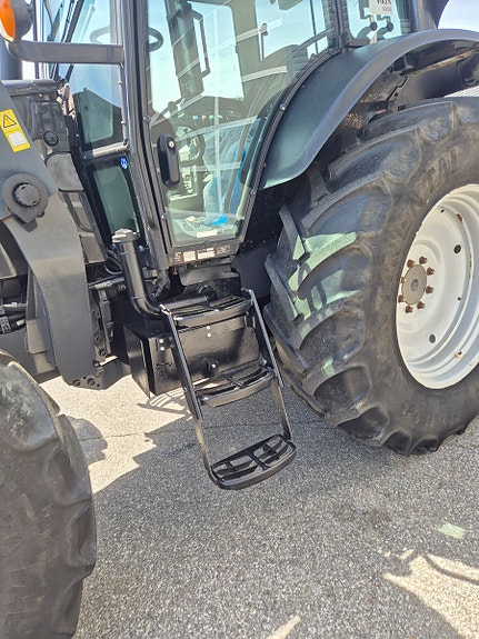 Valtra N121SH 2012, kr 380 000,-