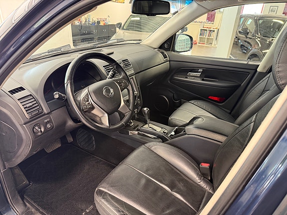SsangYong Rexton 8 of 17