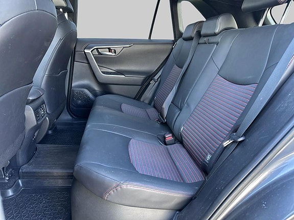 Suzuki Across 16 of 18
