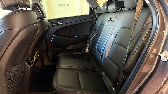 Hyundai Tucson 24 of 29