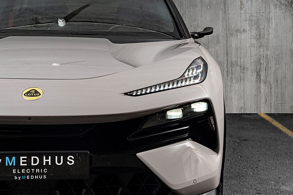 Lotus Eletre 5 of 5