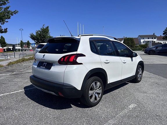 Peugeot 2008 5 of 5