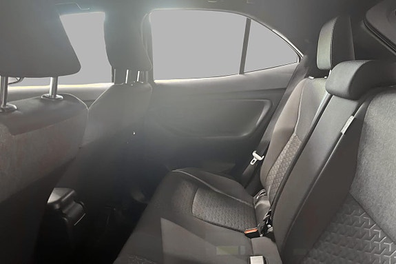 Toyota Yaris Cross 16 of 20