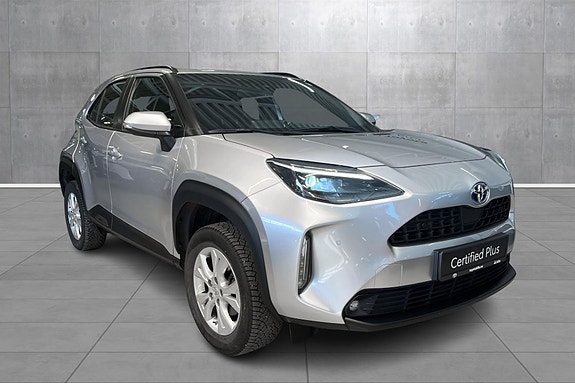 Toyota Yaris Cross 2 of 20