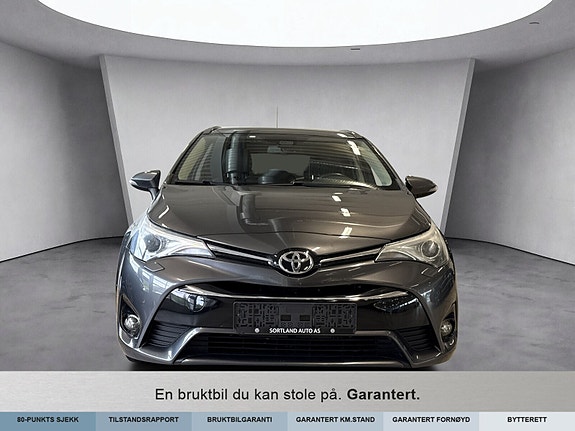 Toyota Avensis 4 of 5