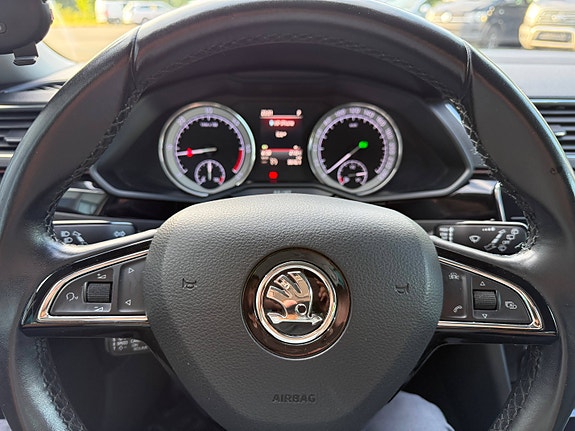 Skoda Superb 13 of 14