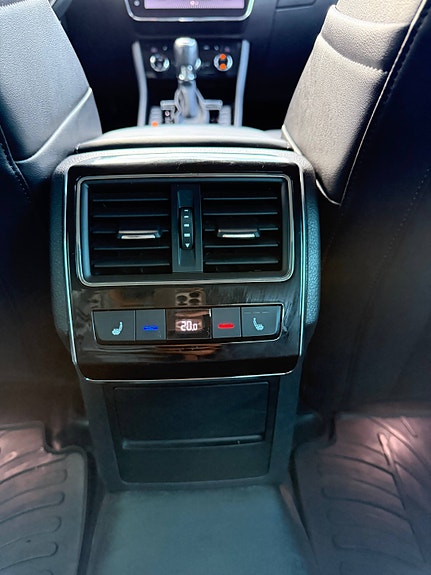 Skoda Superb 10 of 14