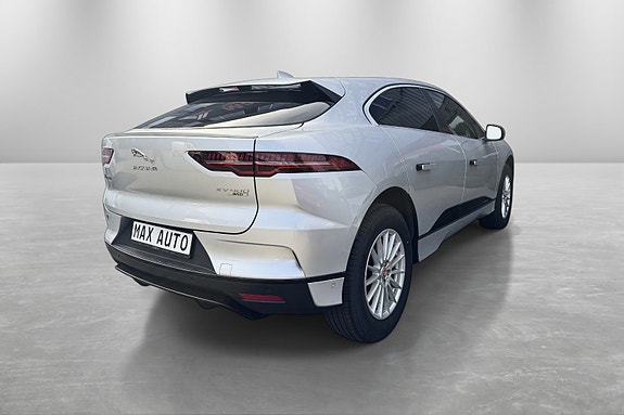 Jaguar I-PACE 3 of 5