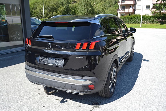 Peugeot 3008 4 of 5