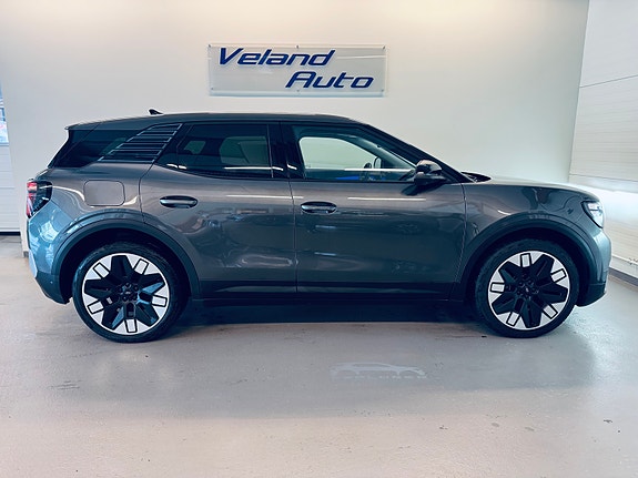 Ford Explorer 5 of 5