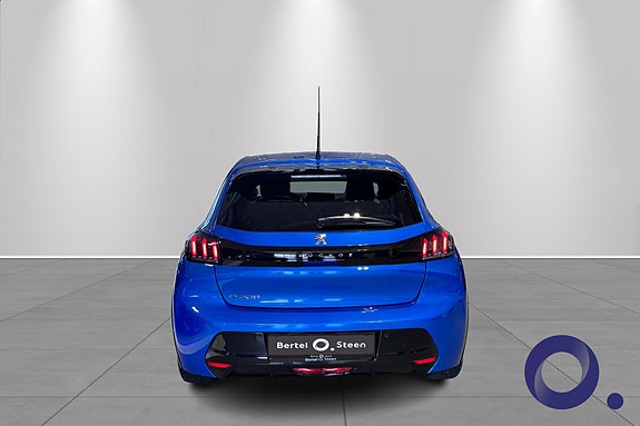 Peugeot e-208 5 of 5