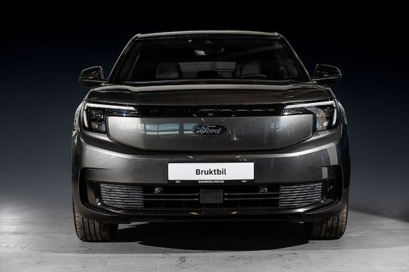 Ford Explorer 3 of 5