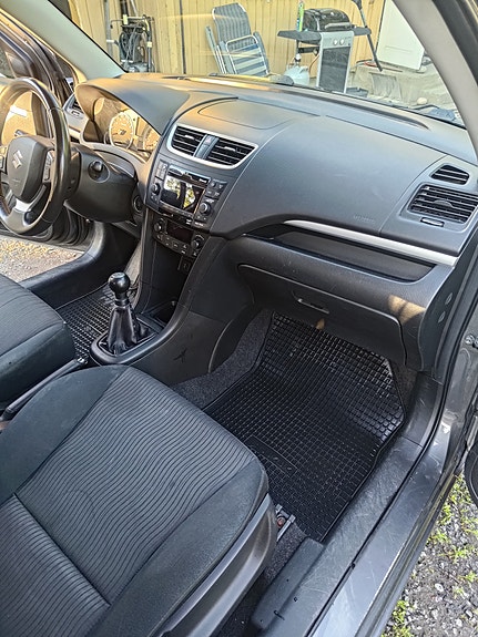 Suzuki Swift 10 of 10