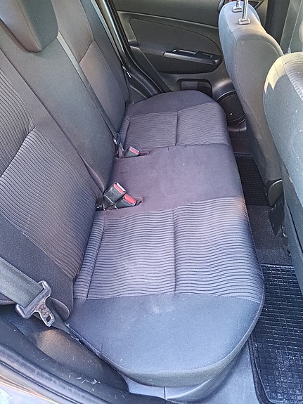 Suzuki Swift 7 of 10