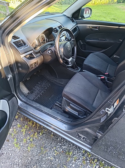 Suzuki Swift 8 of 10