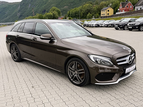 Mercedes-Benz C250 d 2 of 11