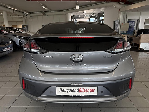 Hyundai IONIQ 4 of 5