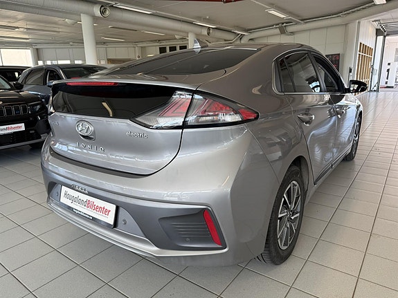 Hyundai IONIQ 5 of 5