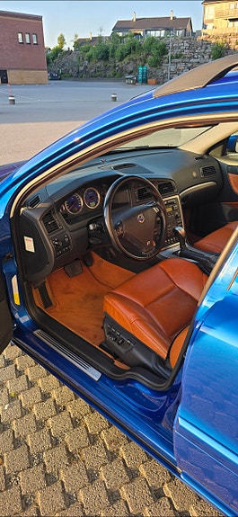 Volvo V70 16 of 30