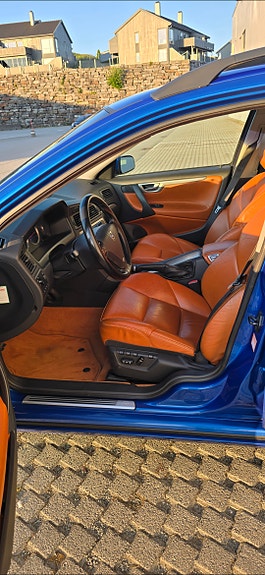 Volvo V70 15 of 30