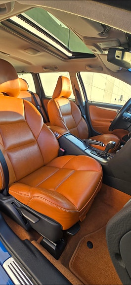 Volvo V70 21 of 30