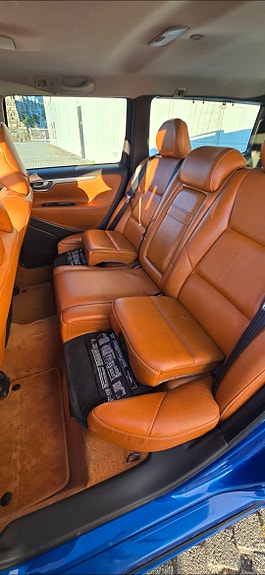 Volvo V70 20 of 30