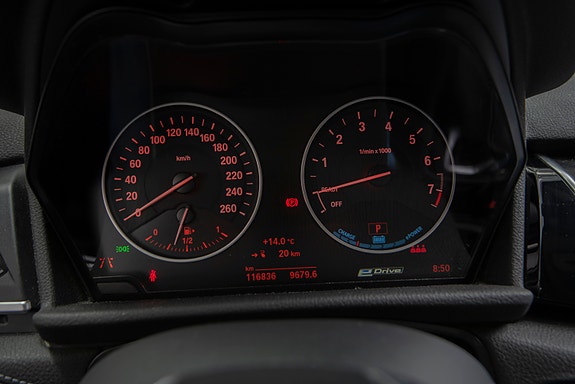 BMW 225xe 28 of 30