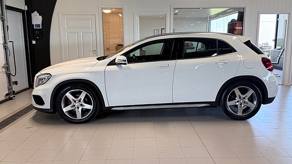 Mercedes-Benz Gla180 2016 photo 4