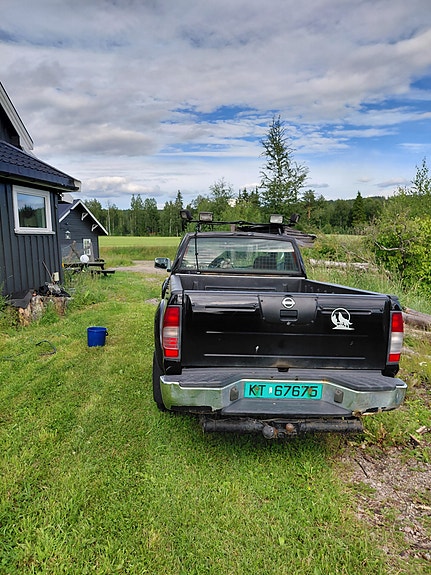 Nissan Navara 2 of 5