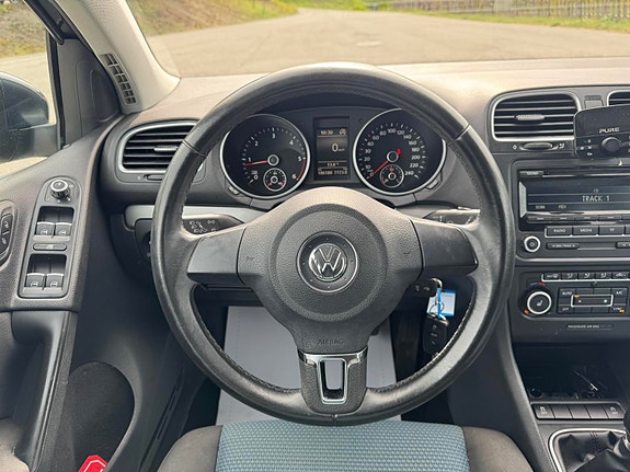 Volkswagen Golf VI 17 of 21