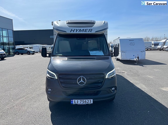 Hymer B680MC 2 of 5