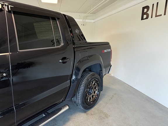 Volkswagen Amarok 5 of 5